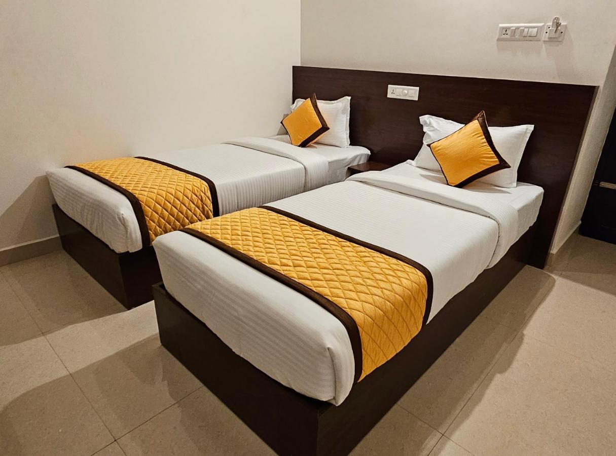 טריואנדרום Blueway Residency Downtown Hotel מראה חיצוני תמונה