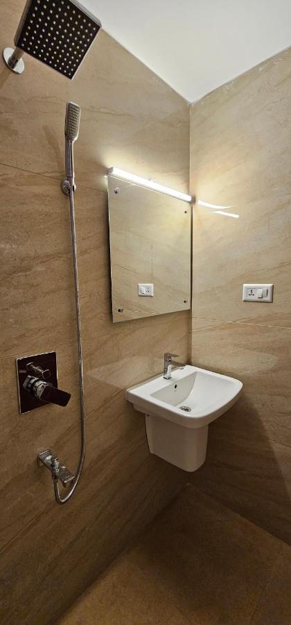 טריואנדרום Blueway Residency Downtown Hotel מראה חיצוני תמונה