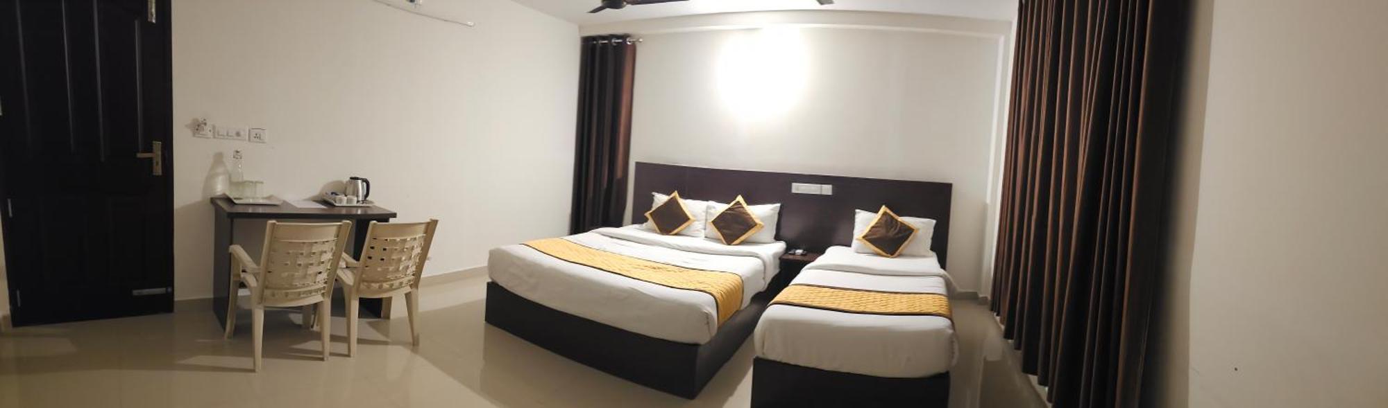 טריואנדרום Blueway Residency Downtown Hotel מראה חיצוני תמונה