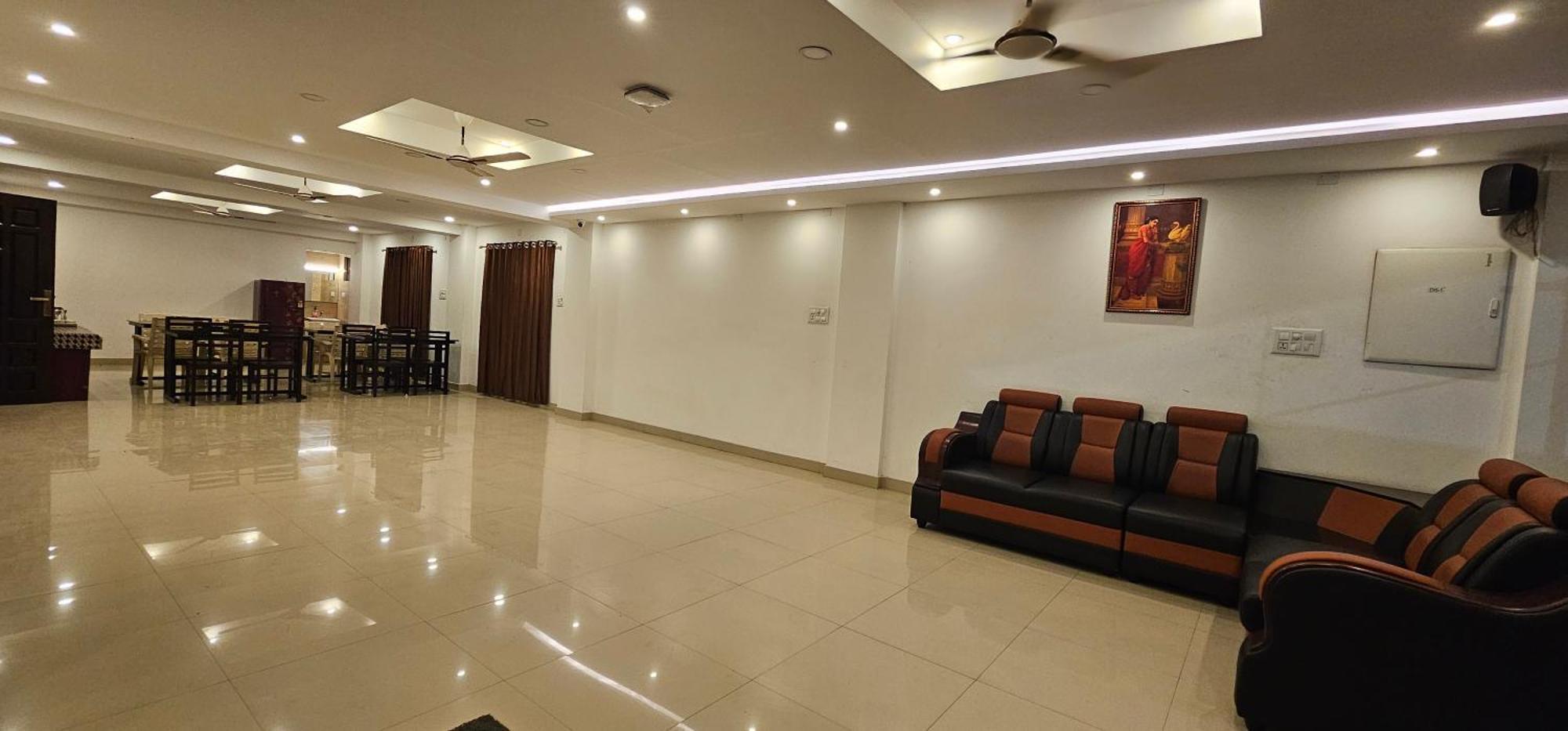 טריואנדרום Blueway Residency Downtown Hotel מראה חיצוני תמונה