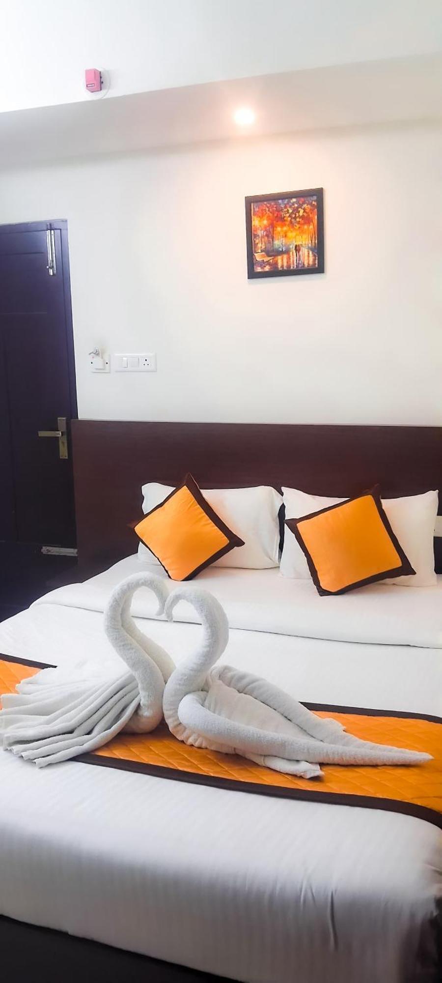 טריואנדרום Blueway Residency Downtown Hotel מראה חיצוני תמונה